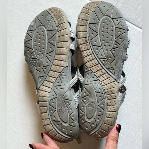 BARETRAPS WOMENS SOLAURA OPEN TOE STRAPPY SANDALS. EXCELLENT CONDITION! - Picture 12 of 13